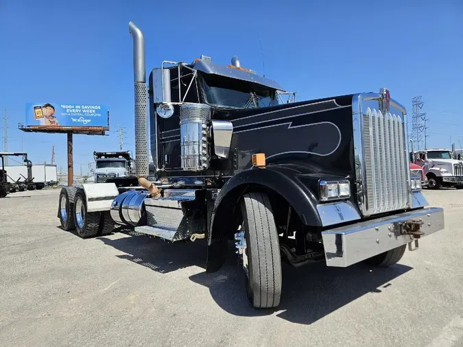 2020 KENWORTH W900