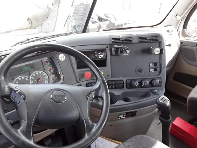 2019 FREIGHTLINER/MERCEDES CASCADIA 125