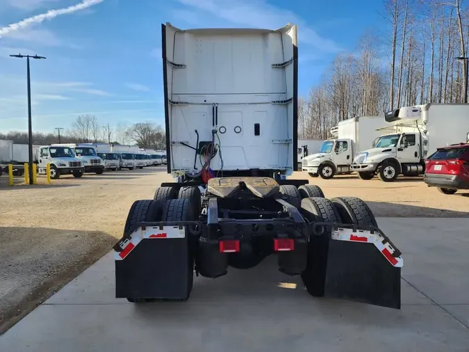 2020 NAVISTAR INTERNATIONAL LT625 SLPR CAB