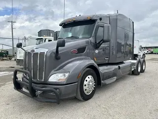 2017 PETERBILT 579