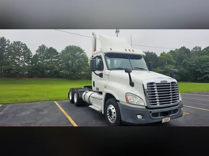2019 FREIGHTLINER CASCADIA 125c8e6e2b1c1915143fc26e88bd1110198