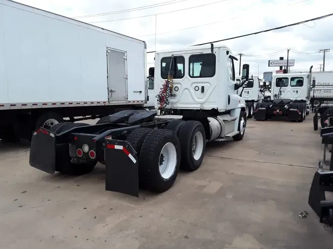2020 FREIGHTLINER CASCADIA 125