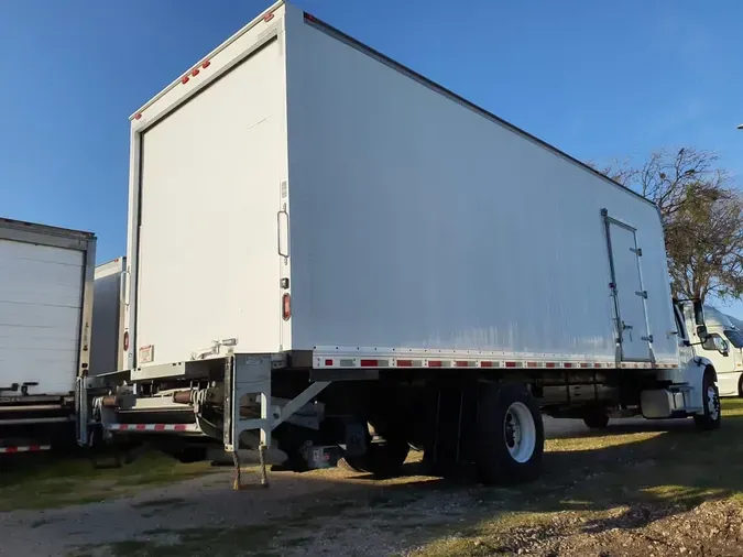 2018 FREIGHTLINER/MERCEDES M2 106