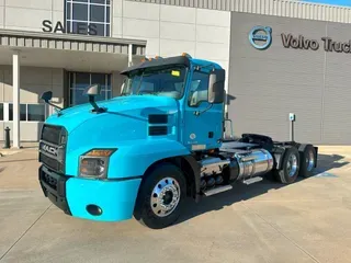 2020 MACK AN64T