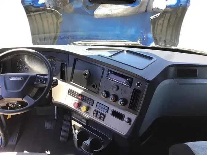 2022 FREIGHTLINER CASCADIAc8ef7d821cce092740567fd2882fada1