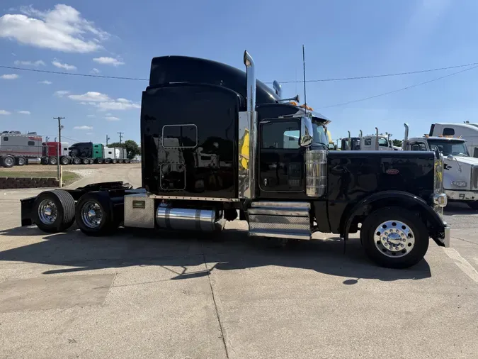 2022 Peterbilt 389c8f320f89076ab008c527baf6855b6db