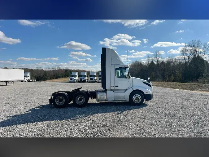 2018 Volvo VNL300