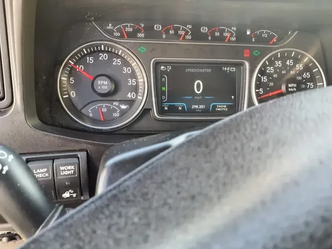 2019 NAVISTAR INTERNATIONAL MV607 (4X2)