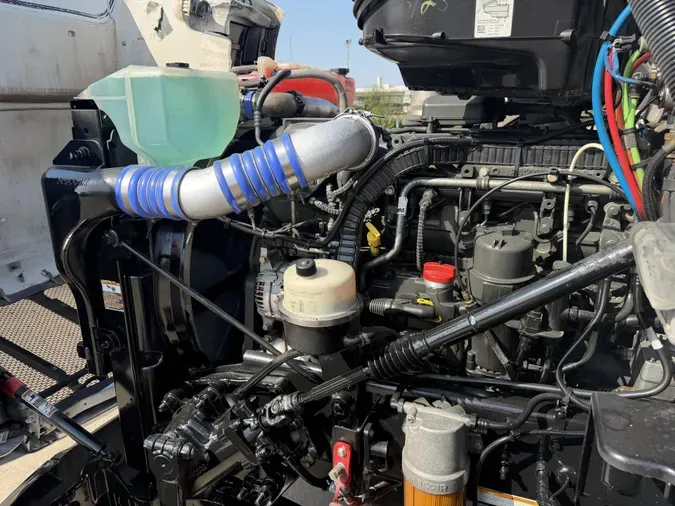 2022 Peterbilt 579