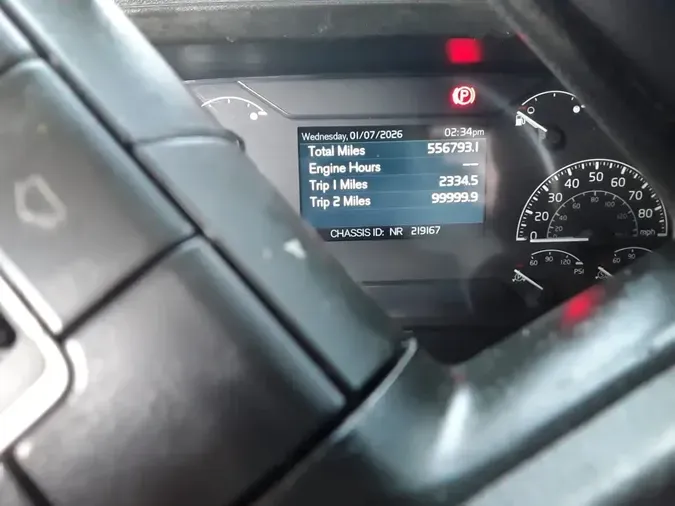 2019 VOLVO VNL64T-760