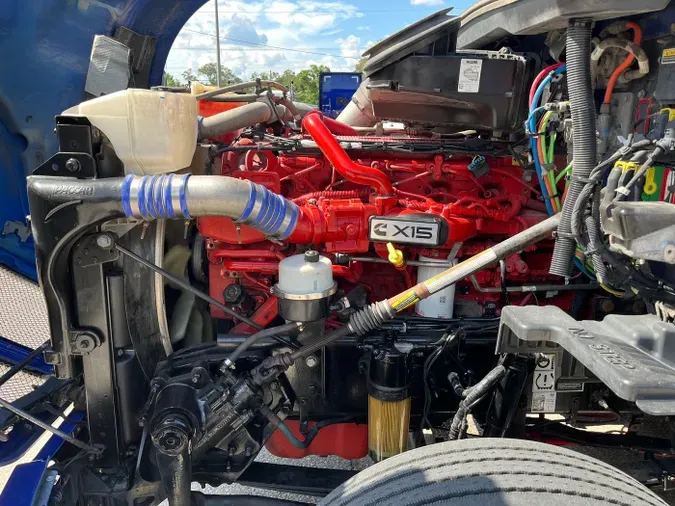 2022 Kenworth T680