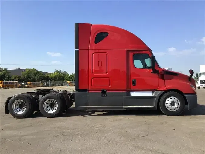 2020 FREIGHTLINER CASCADIA