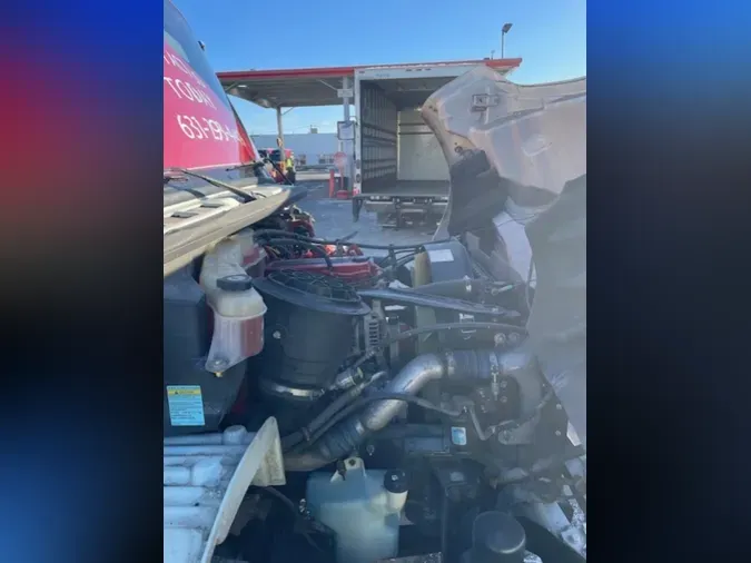 2019 FREIGHTLINER/MERCEDES M2 106