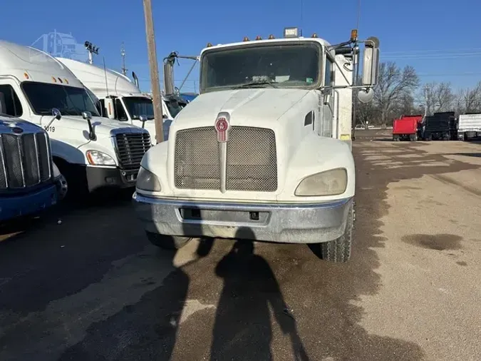 2014 KENWORTH T370