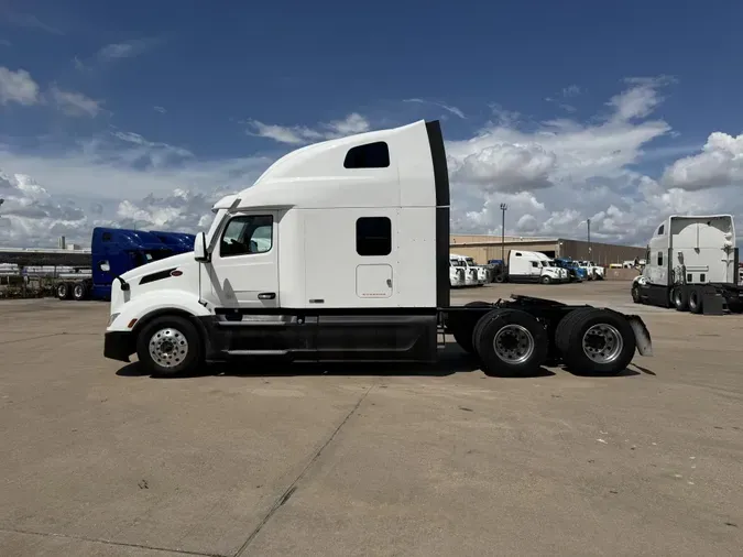 2022 Peterbilt 579c90b24330b5063eb437448446389a6c0