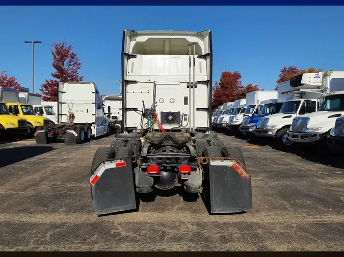 2019 NAVISTAR INTERNATIONAL LT625 SLPR CABc90b88801849b4e738934f5f50145ce5