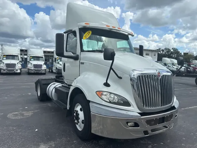 2019 NAVISTAR INTERNATIONAL RH613 DAYCAB S/Ac90e18fbcccdc780c4e6b240011e93a7