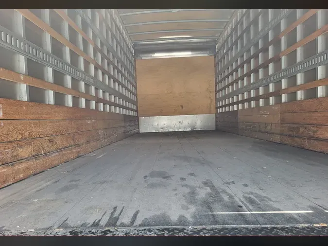 2020 FREIGHTLINER/MERCEDES M2 106