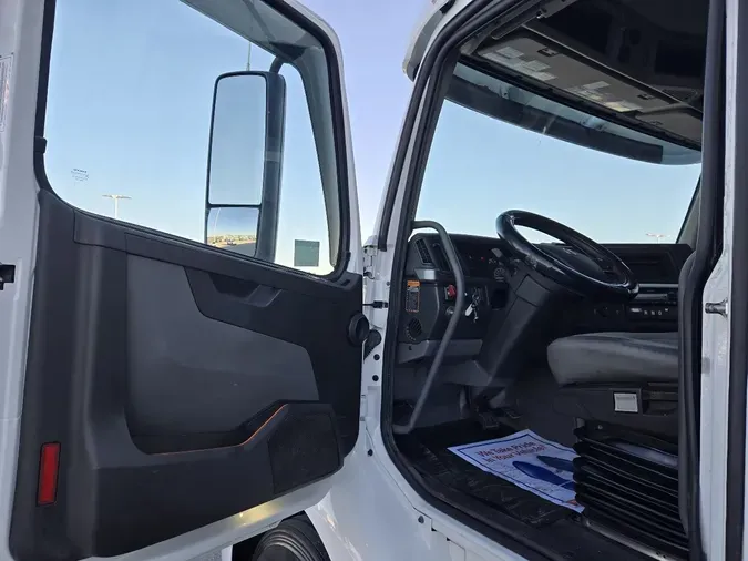 2024 VOLVO VNR64T300c91f558385d863293737e248ee520f25