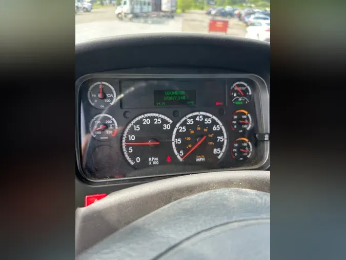 2019 FREIGHTLINER M2 106