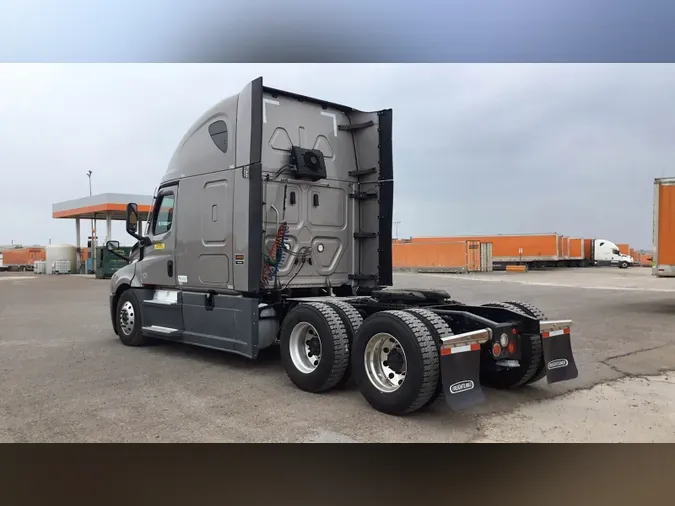 2021 Freightliner Cascadia