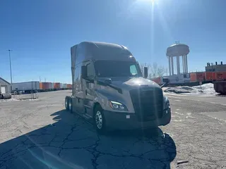 2023 Freightliner Cascadia