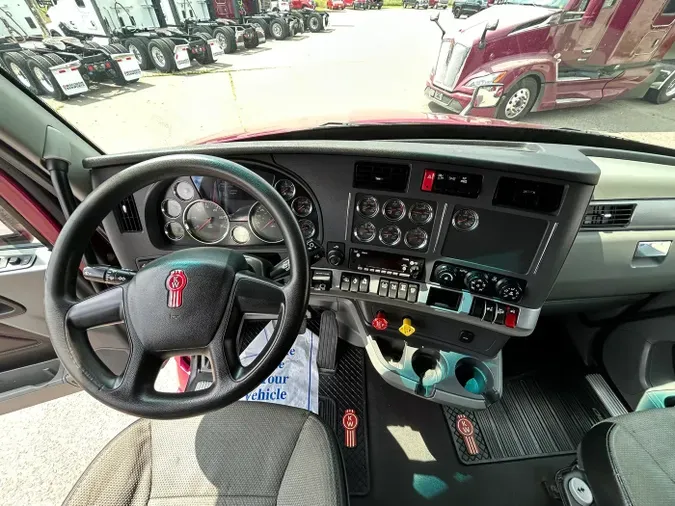 2022 Kenworth T680