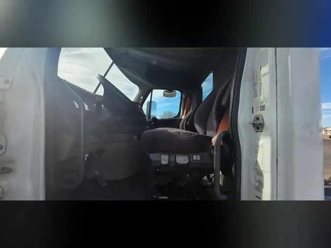 2019 FREIGHTLINER/MERCEDES CASCADIA 125c9272e42b8bed55a84c03a6fdd55d768