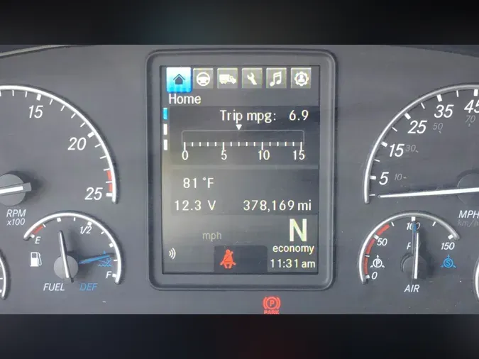 2021 Freightliner Cascadia 126