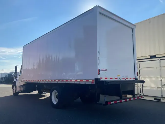 2021 FREIGHTLINER/MERCEDES M2 106