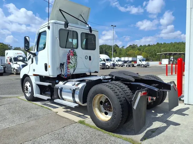 2022 FREIGHTLINER CASCADIA PX12642ST