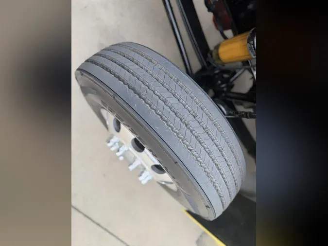 2021 Peterbilt 579c92892b9aea47ee52bdb136e7ebfe859