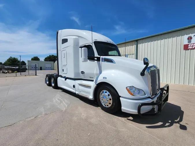 2022 Kenworth T680