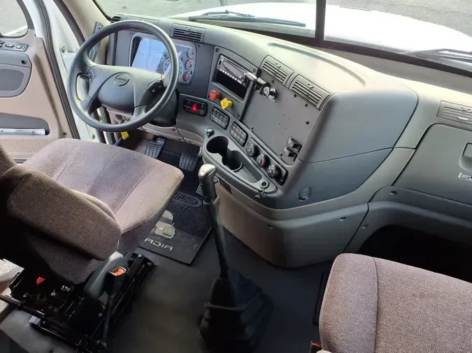 2020 FREIGHTLINER/MERCEDES CASCADIA 125