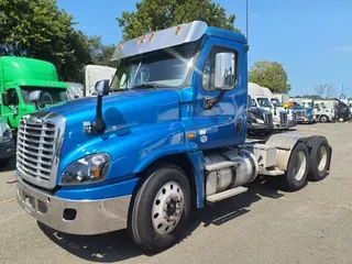 2018 FREIGHTLINER/MERCEDES CASCADIA 125