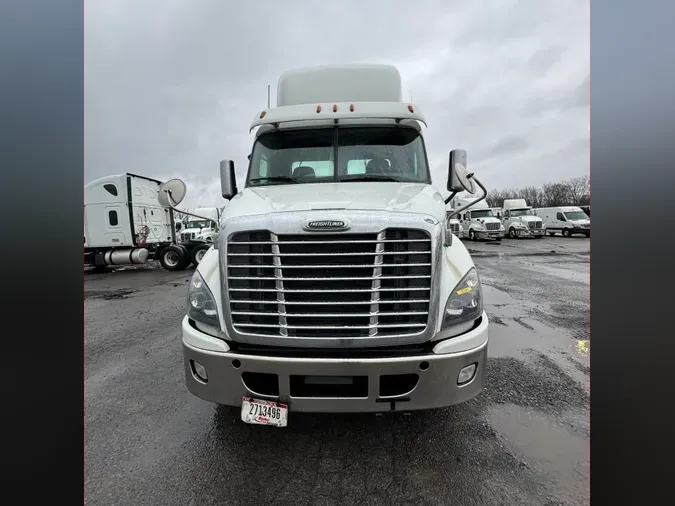 2018 FREIGHTLINER/MERCEDES CASCADIA 113