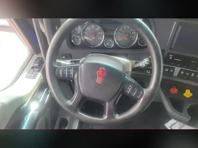 2021 KENWORTH T680