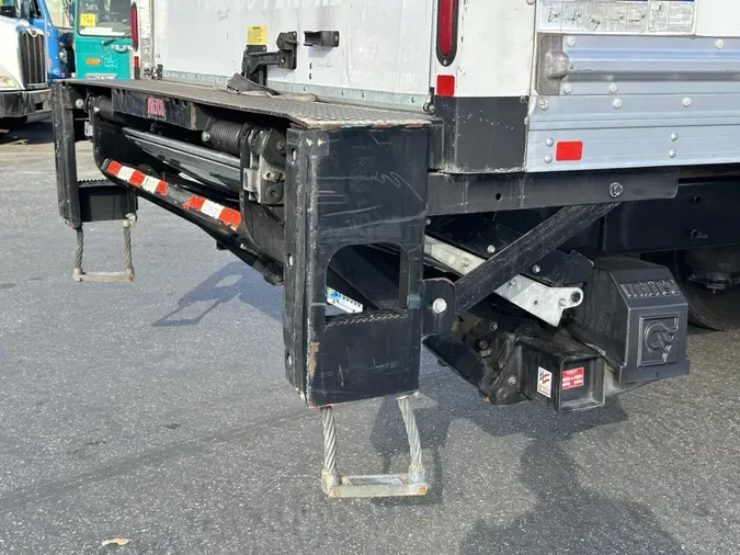 2017 International 4300-4X2