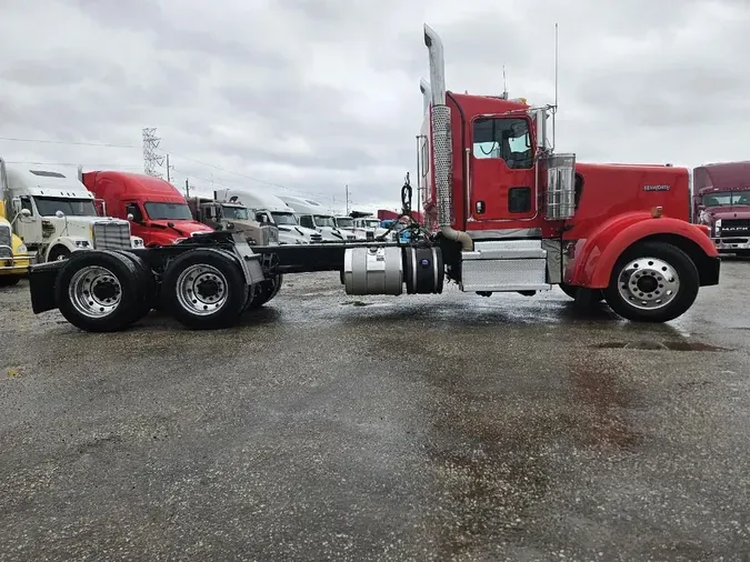 2018 KENWORTH W900