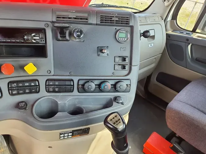 2019 FREIGHTLINER/MERCEDES CASCADIA 125