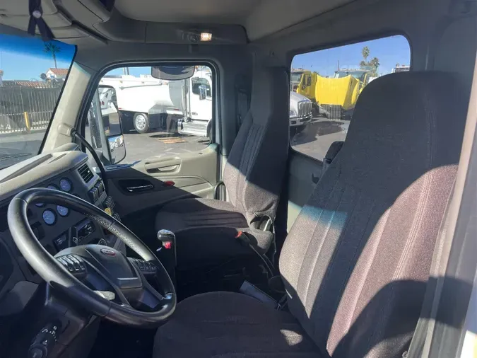 2020 Peterbilt 567