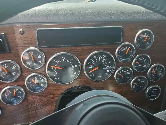 2011 WESTERN STAR 4900