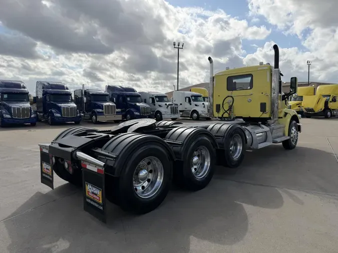2020 Peterbilt 567