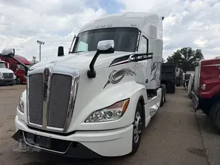 2022 KENWORTH T680