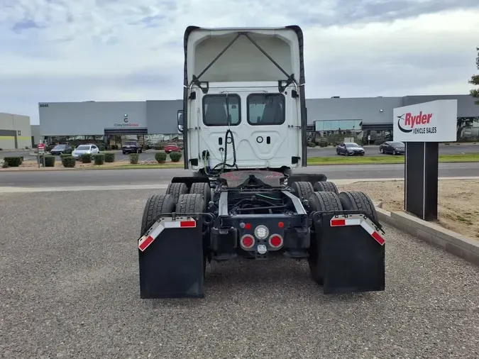 2020 FREIGHTLINER/MERCEDES NEW CASCADIA 116c946cab323721c1d194225dacaa3f671