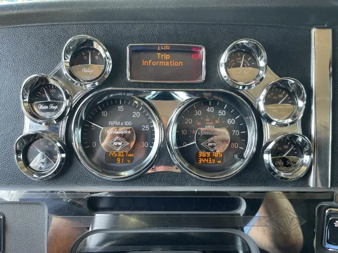 2021 Peterbilt 389