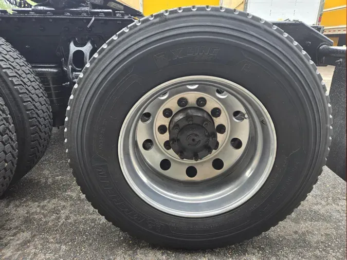 2021 Kenworth T680