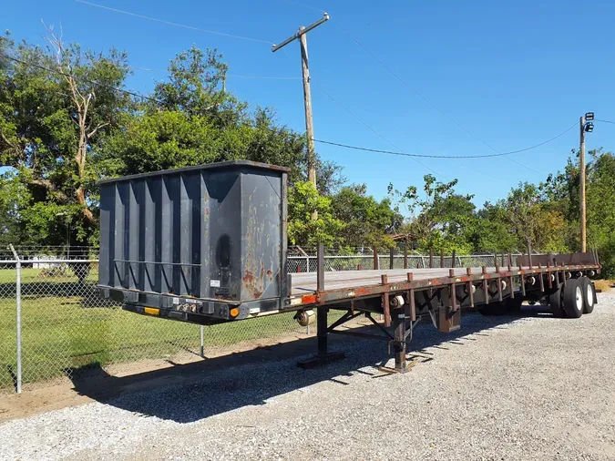 2015 UTILITY TRAILERS FS2CHS 48/102c947a6995e6eb27272a3a45bad64453a