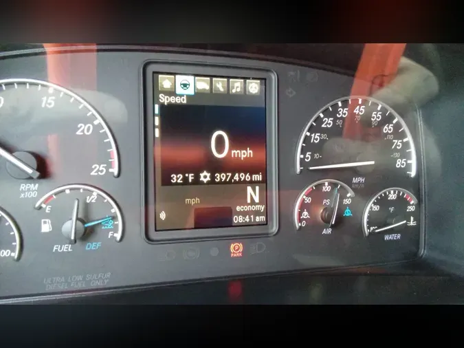 2022 Freightliner Cascadia 126