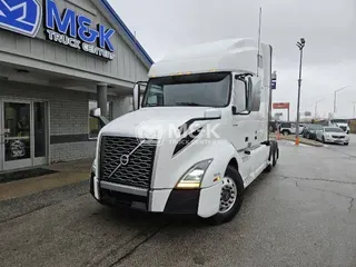 2020 VOLVO VNL64T760